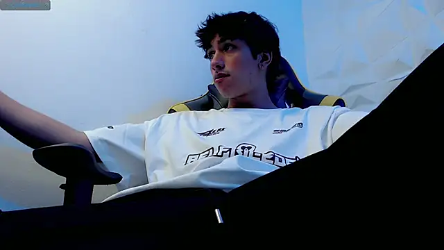 Snapshot of Jake_tripp chatting on 02.19.25 Jake tripp online show from 02.19.25