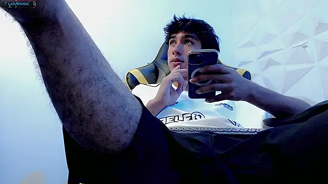 Snapshot of Jake_tripp chatting on 02.19.25 Jake tripp online show from 02.19.25