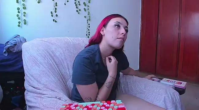 bonnie moon  online show from 01.18.25