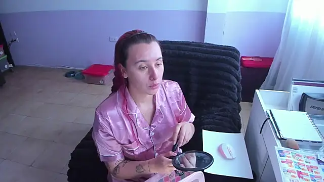 bonnie moon  online show from 10.23.25