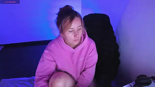 bonnie moon  online show from 03.23.26