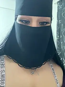 Snapshot of mari_layali chatting on 07.19.26 mari layali online show from 07.19.26