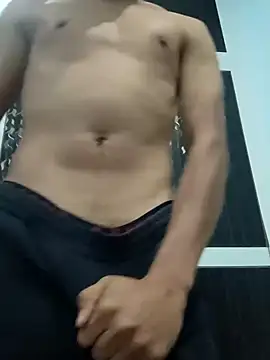 xyrus  online show from 12.03.24