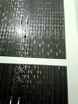 xyrus  online show from 03.12.25