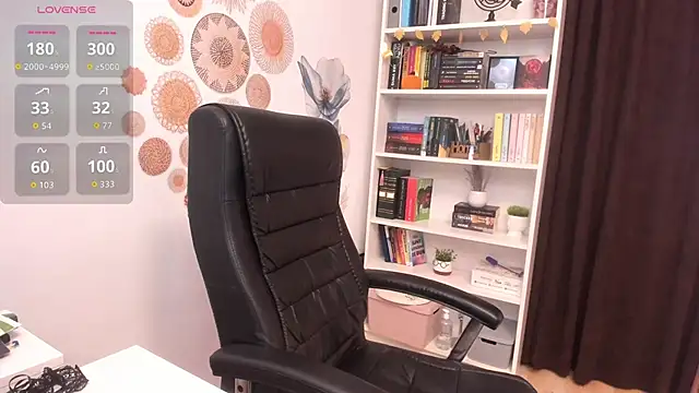 CrissNight online show from 09.13.25