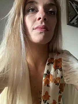 Lolitaxlola online show from 03.16.25