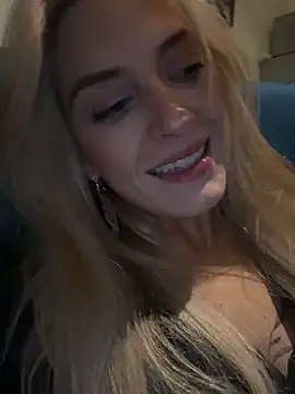 Lolitaxlola online show from 03.16.25