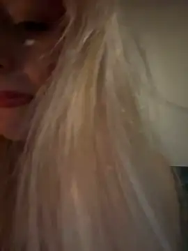 Lolitaxlola online show from 03.18.25