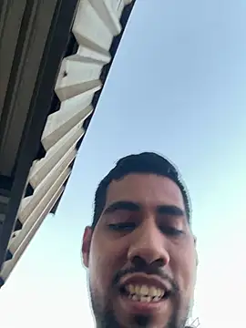 Snapshot of EnriquePersian197 chatting on 02.27.25 EnriquePersian197 online show from 02.27.25