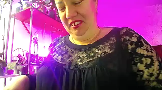  Sweet Woman online show from 02.15.25