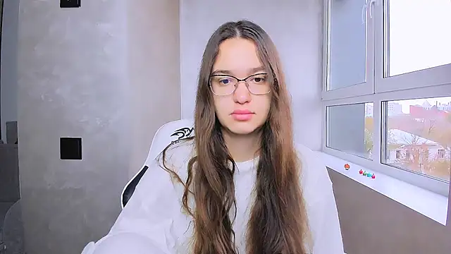 Snapshot of fancy_bunny chatting on 10.30.25 fancy bunny online show from 10.30.25