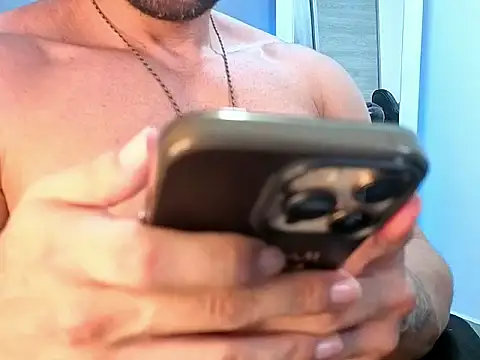 Snapshot of OwenMaximus814 chatting on 05.25.26 OwenMaximus814 online show from 05.25.26