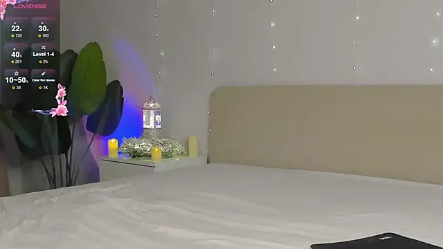 Emmanuelleee online show from 12.20.25