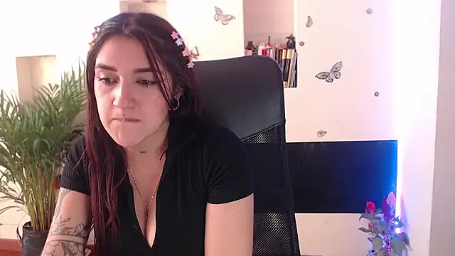 Lia-mitch online show from 03.17.25