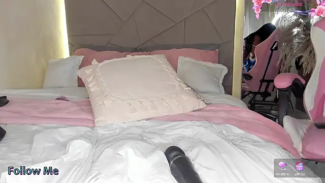 haileylovee2 online show from 02.21.25