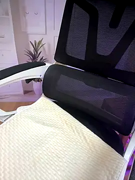 Milk-babier online show from 09.11.25