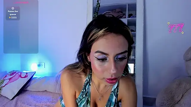 Lunadahia online show from 06.11.26