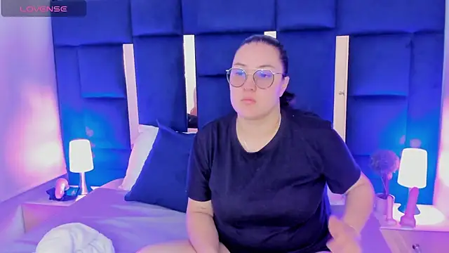 rebecaandpamela online show from 12.05.24