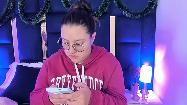 rebecaandpamela online show from 12.30.24