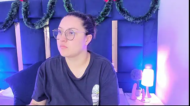 rebecaandpamela online show from 01.04.25