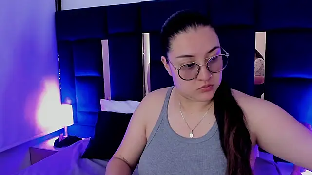 rebecaandpamela online show from 01.28.25