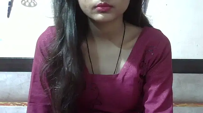 Snapshot of Aayesha chatting on 03.22.25 Aayesha online show from 03.22.25