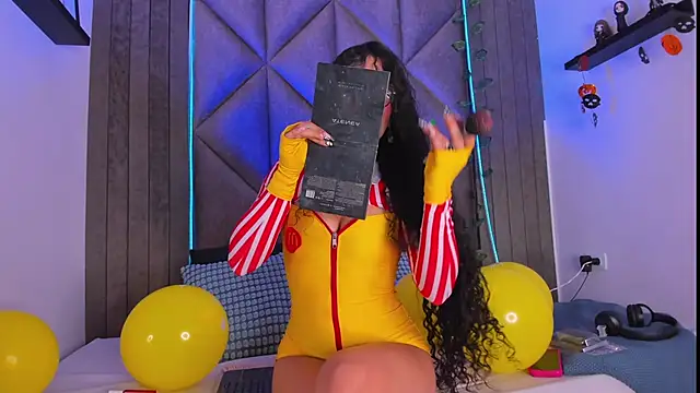 BriaConner  online show from 10.31.25