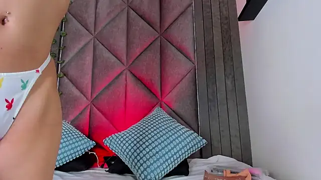 BriaConner  online show from 02.11.26