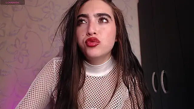 Arii vega  online show from 01.21.25