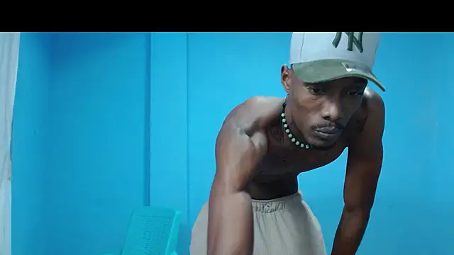 Snapshot of Darick_brown chatting on 12.14.25 Darick brown online show from 12.14.25