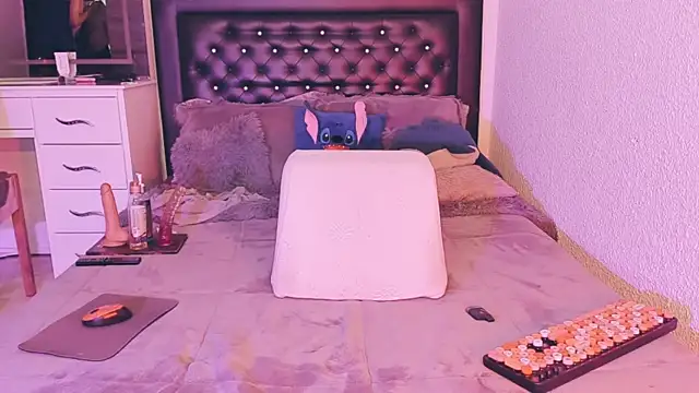 billiesimons2 online show from 03.31.26