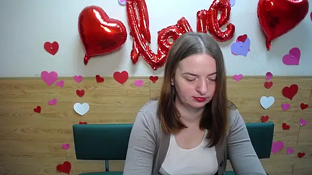 Snapshot of FreyaDak chatting on 03.15.25 FreyaDak online show from 03.15.25