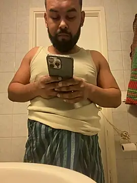 Snapshot of malout123J chatting on 03.21.26 malout123J online show from 03.21.26