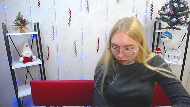 BeatriceFly online show from 01.11.25