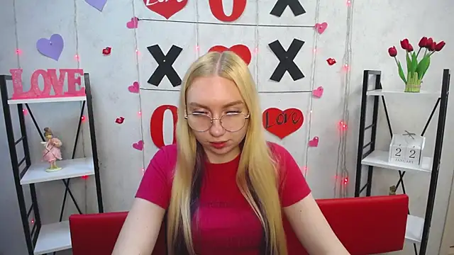 BeatriceFly online show from 01.22.25