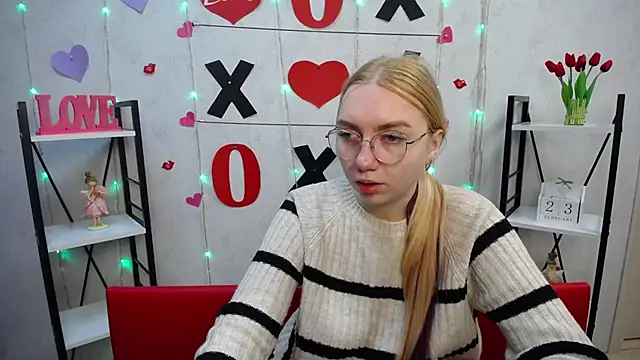 BeatriceFly online show from 02.23.25