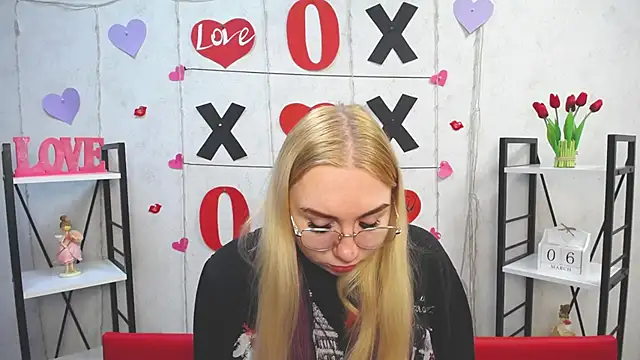 BeatriceFly online show from 03.06.25