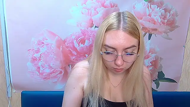 BeatriceFly online show from 09.09.25