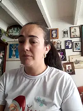 Snapshot of skayhot_ chatting on 01.19.25 skayhot online show from 01.19.25