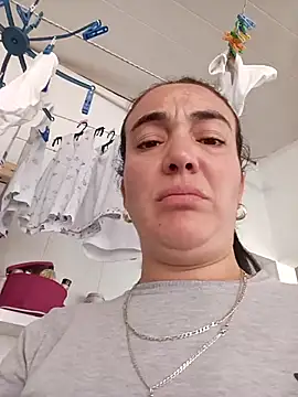 Snapshot of skayhot_ chatting on 02.28.25 skayhot online show from 02.28.25