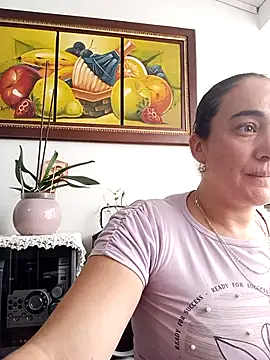 Snapshot of skayhot_ chatting on 03.06.25 skayhot online show from 03.06.25