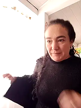 Snapshot of skayhot_ chatting on 03.08.25 skayhot online show from 03.08.25