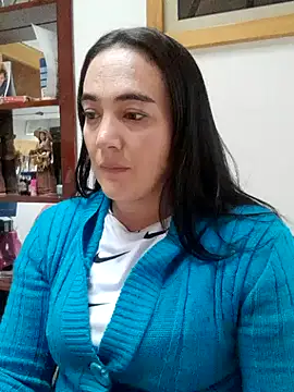 Snapshot of skayhot_ chatting on 09.15.25 skayhot online show from 09.15.25