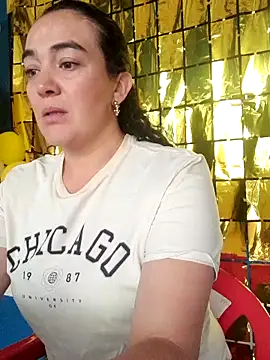 Snapshot of skayhot_ chatting on 09.22.25 skayhot online show from 09.22.25