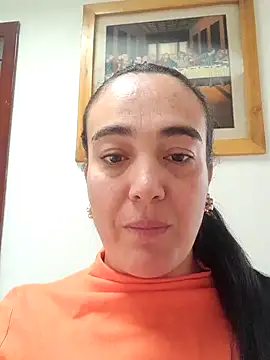 Snapshot of skayhot_ chatting on 09.27.25 skayhot online show from 09.27.25