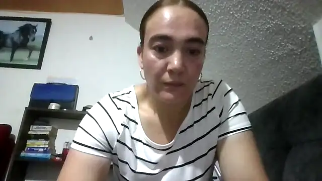Snapshot of skayhot_ chatting on 05.15.26 skayhot online show from 05.15.26