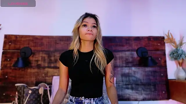 Snapshot of Celeste_sanz chatting on 02.25.26 Celeste sanz online show from 02.25.26