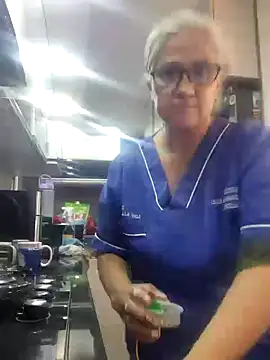 Snapshot of Edged_Hot69 chatting on 12.12.24 Edged Hot69 online show from 12.12.24