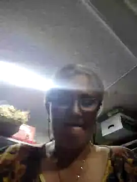 Snapshot of Edged_Hot69 chatting on 12.17.24 Edged Hot69 online show from 12.17.24