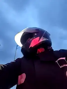 Snapshot of Edged_Hot69 chatting on 03.21.25 Edged Hot69 online show from 03.21.25